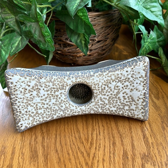 Ikebana Japanese Floral Arrangement Pottery Vase w Flower Frog Coyote Roadhouse - Picture 4 of 9